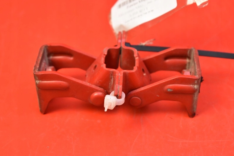 фото №3, Петля петли крышки alfa romeo mito 09r