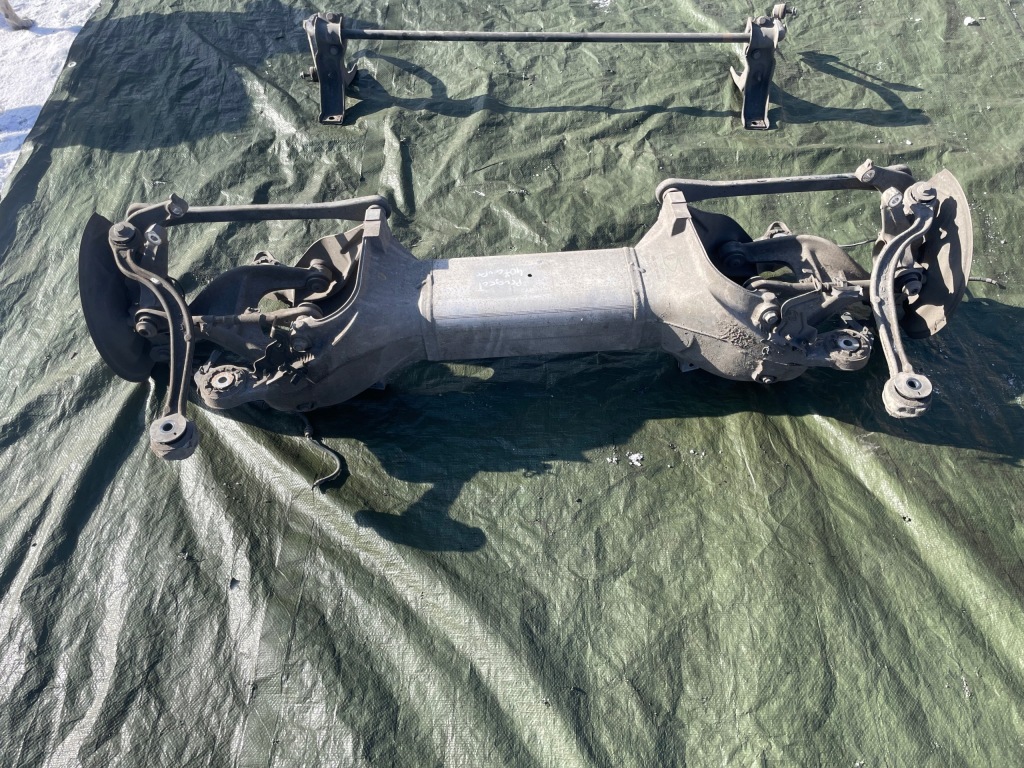 Підвіска задній балка oś підрамник поворотний кулак peugeot 407 coupe 2007 rok Оригінал