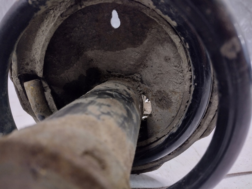 фото №8, Амортизационная стойка правый перед chevrolet lacetti 1,4 16v