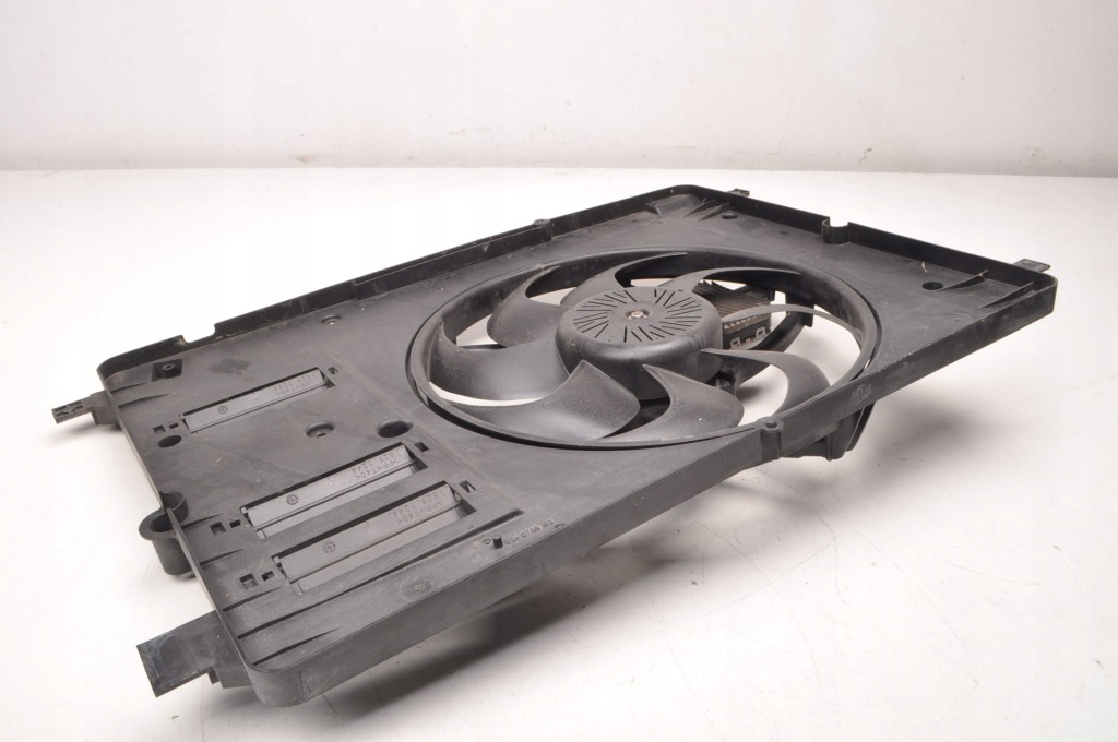 фото №7, Volvo v40 ii s60 ii v60 2.0 d3 вентилятор радиатора 31368505 940013802