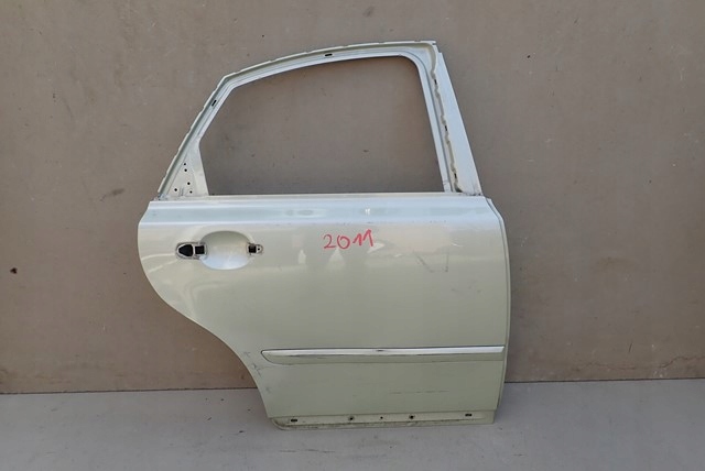 фото №1, Дверь правое задние правый задняя volvo v50 sedan 04-