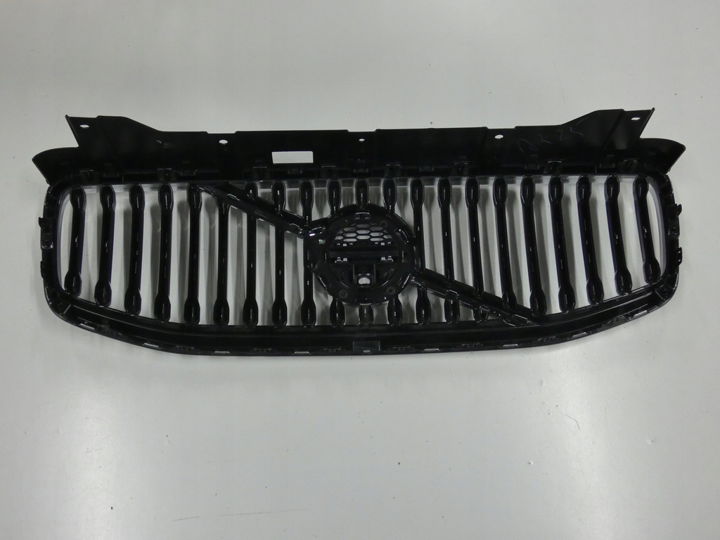 фото №4, Решітка радіатора, решітка радіатора volvo ii xc-60 inscription