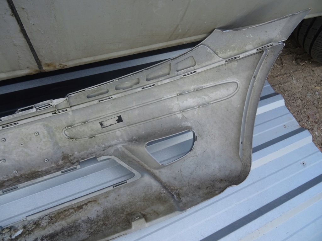 Бампер перед mercedes vaneo w414 02-05 оригинальный Киев