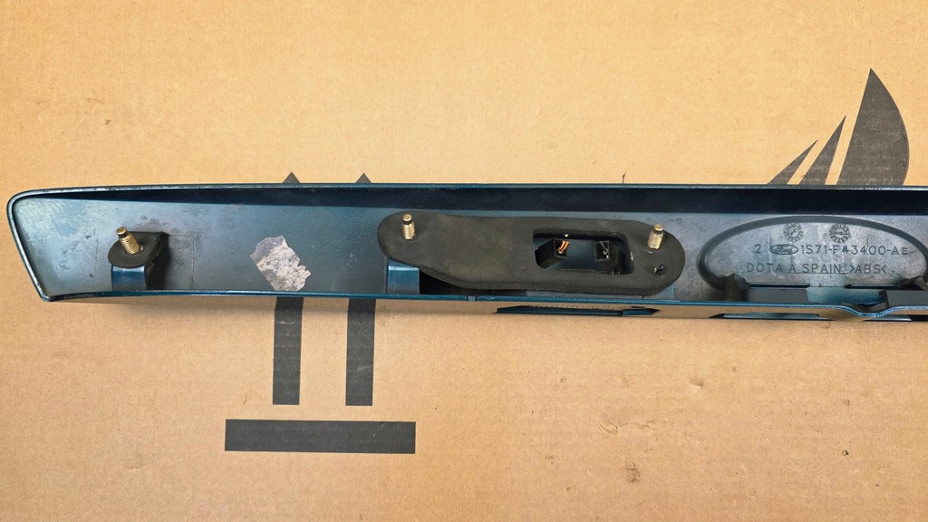 фото №15, Mondeo mk3 iii 00-07 r. молдинг накладка кришки значок kod 30 sedan хетчбек