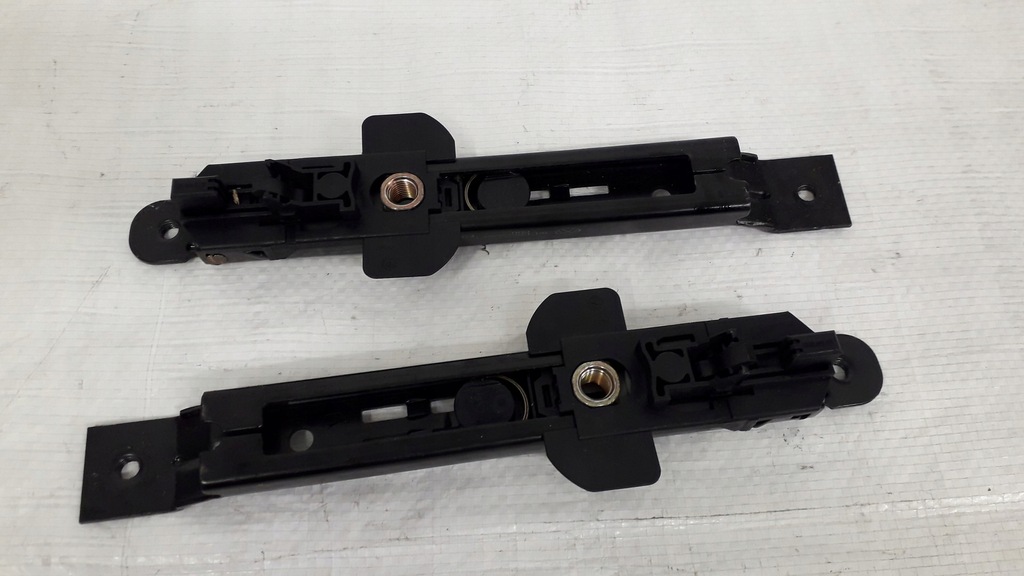 фото №8, Регулировка высоты ремней 6q0857819b seat ibiza 3