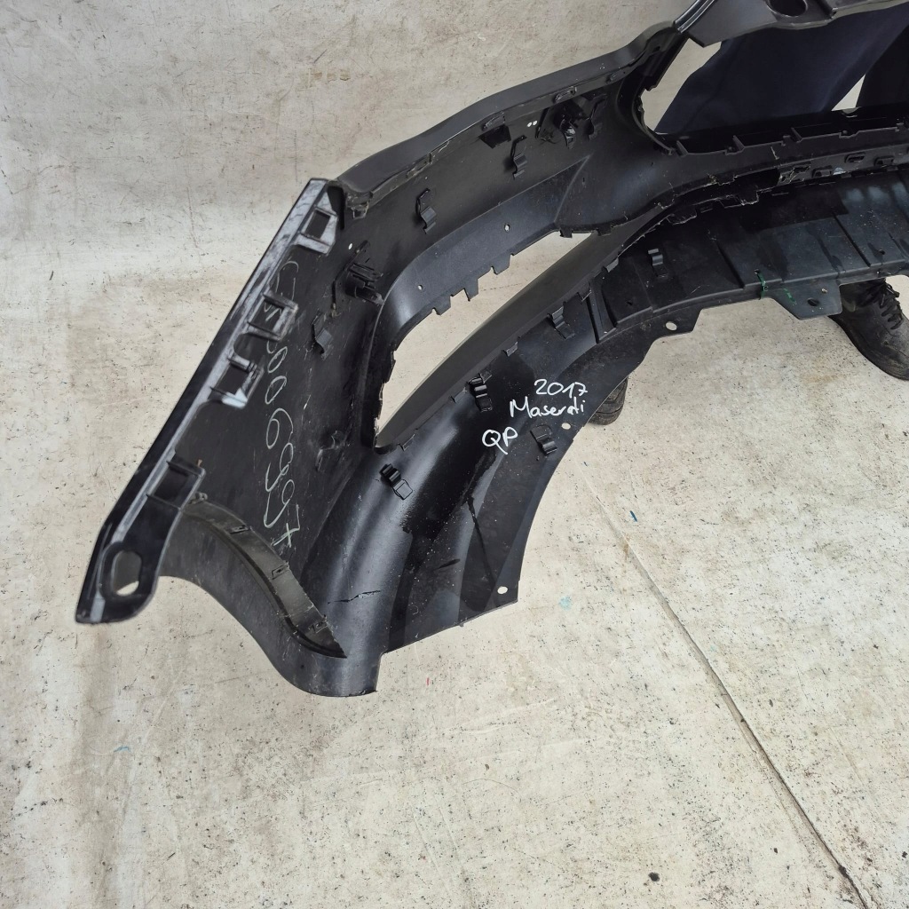 Maserati quattroporte 2018r 19 .- - бампер перед передний 673006997 Недорого