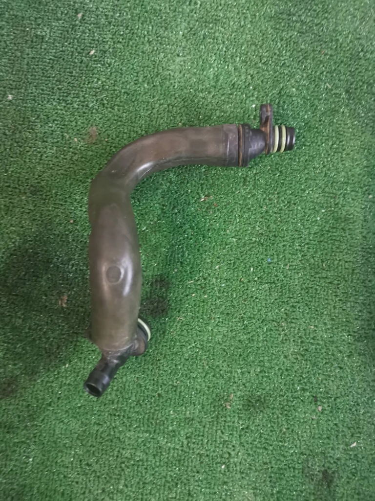 фото №3, Wąż шланг трубка вентиляция картера vw polo v 6r 04e103202