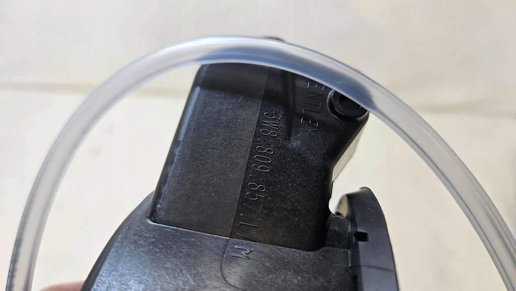 фото №4, Крышка заливной топлива bentley continental gt 3w8809857l nowa