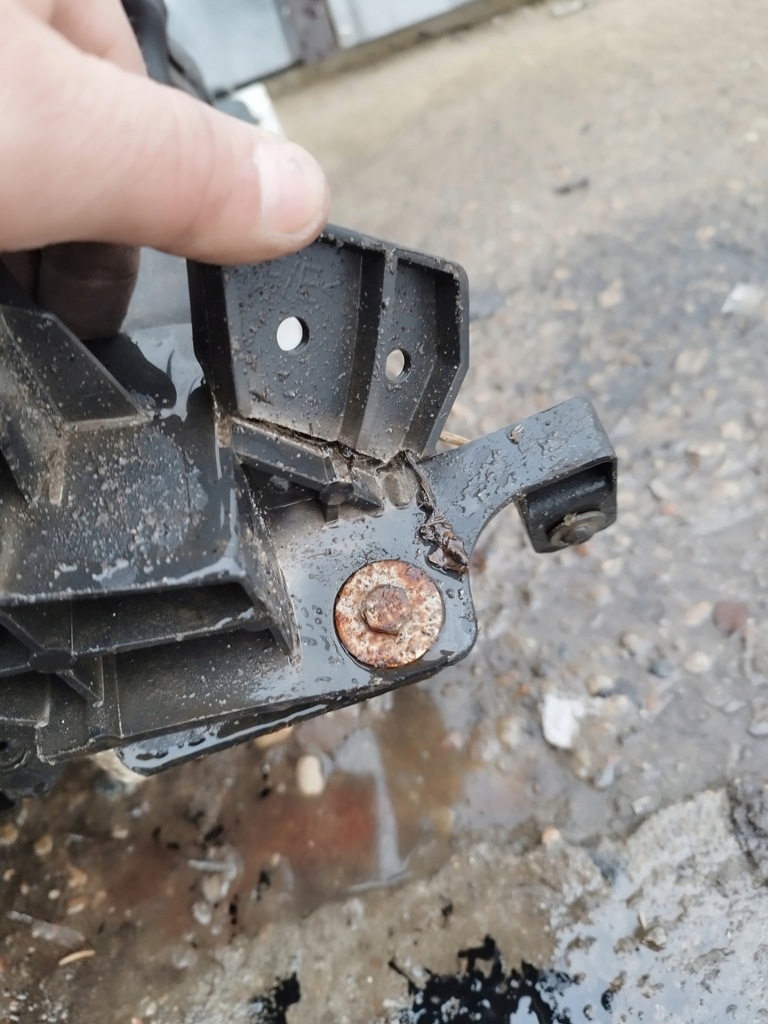 фото №8, Pas передний балка радиатор вентилятор citroen ds3 c3 ii 1,6 b 9677952180