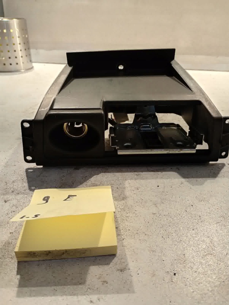 Купить Honda civic vi 77440s04g01 пепельница прикуриватель