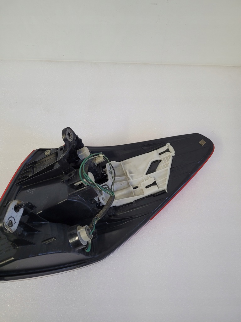 фото №6, Subaru legacy v 5 outback лампа задняя левый задняя левая оригинал 220-20067 eu