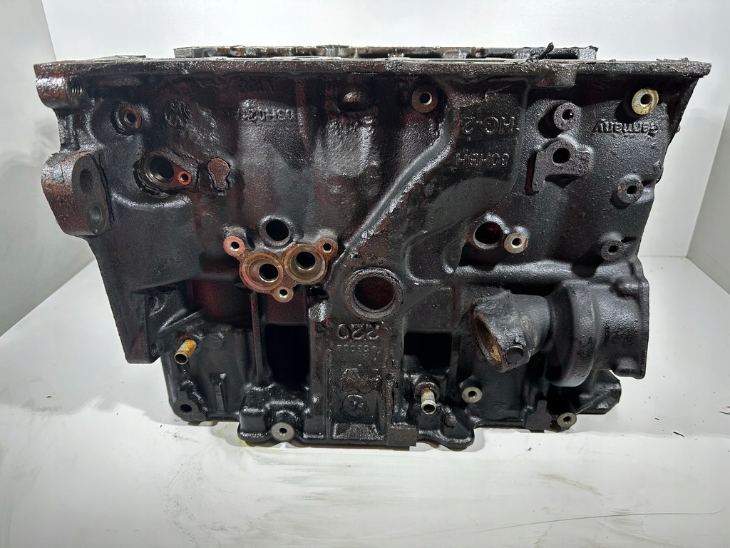 фото №16, Vw 3.6 r36 bws блок двигуна dół 03h021ab