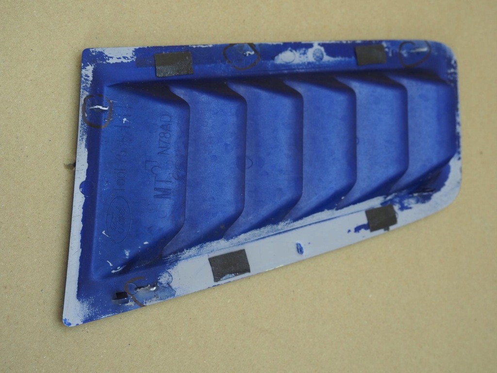 Купити Focus mk2 рестайлінг  rs впуск капота решітка ліва