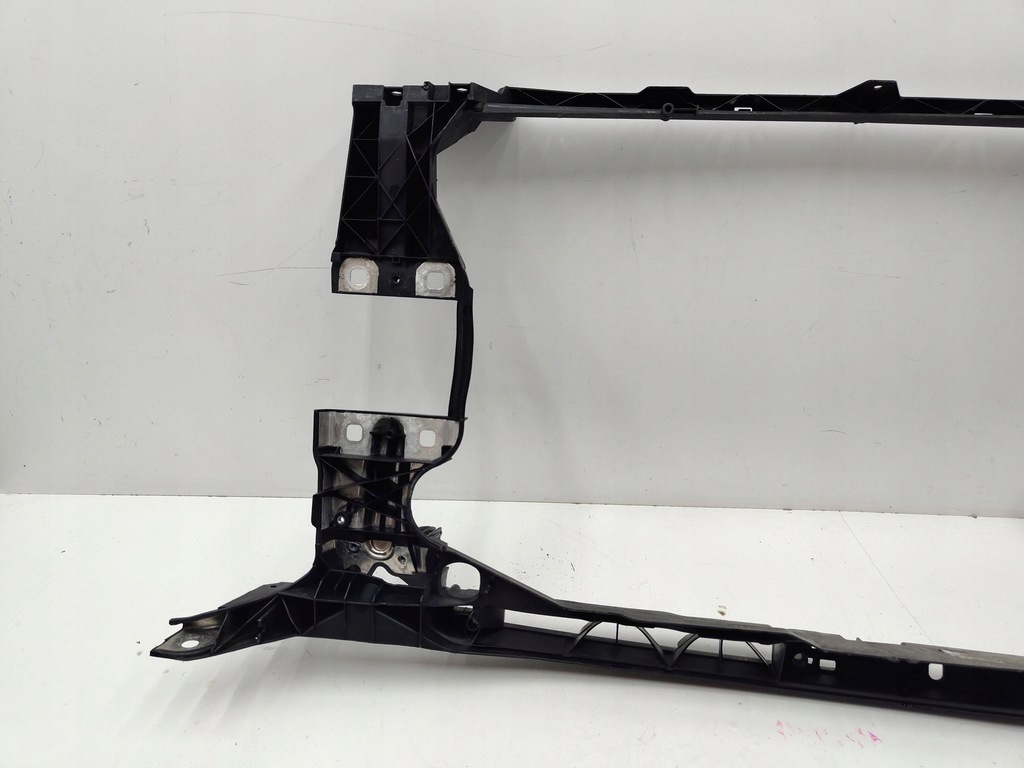 фото №8, Audi a4 b9 pas передний усилитель 8w0805594