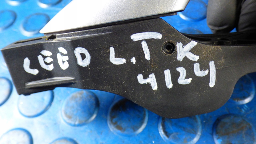 фото №6, Ручка дверь с основание левая задняя europa kia ceed ii kombi