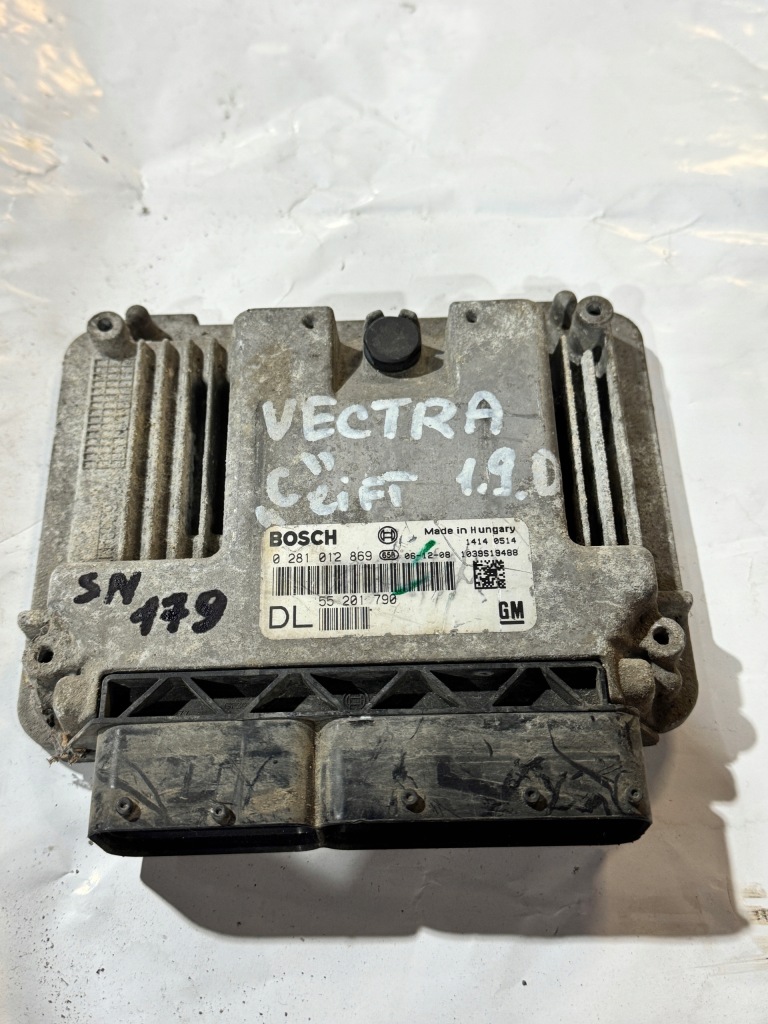 фото №1, Бортовой компьютер блок управления двигателя opel vectra c 55201790