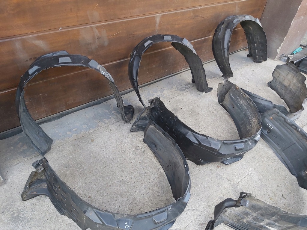 фото №6, Toyota avensis t22 подкрылок правый перед правое