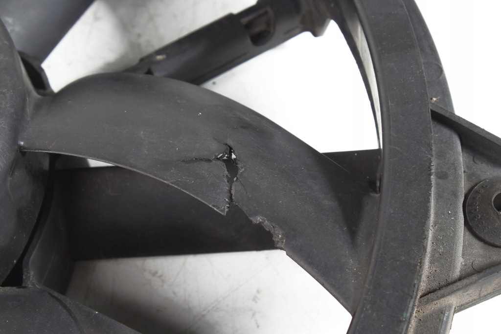 Citroen c4 вентилятор радиатора 874716t Недорого