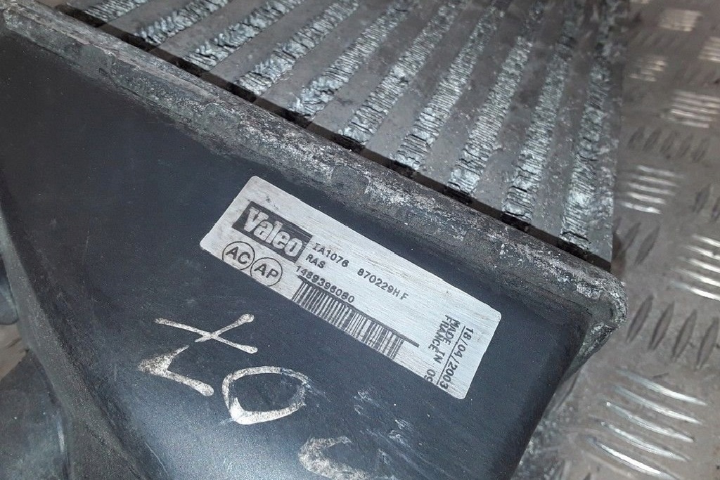 фото №8, Радіатор інтеркулер peugeot 807 e 1489396080 2.2l дизель 94kw 2003