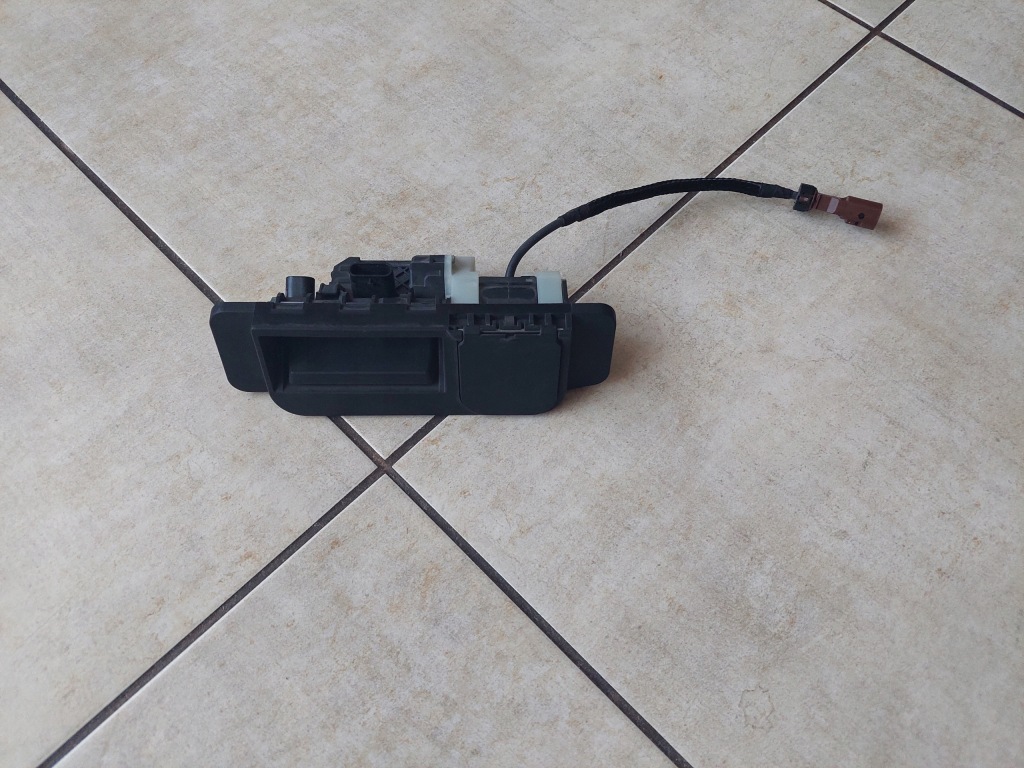 фото №1, Замок кришки - камера - mercedes e klasa w213