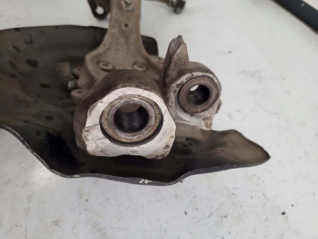 фото №11, Audi a6 c6 06r 3.0 tdi поворотный кулак правый перед правая