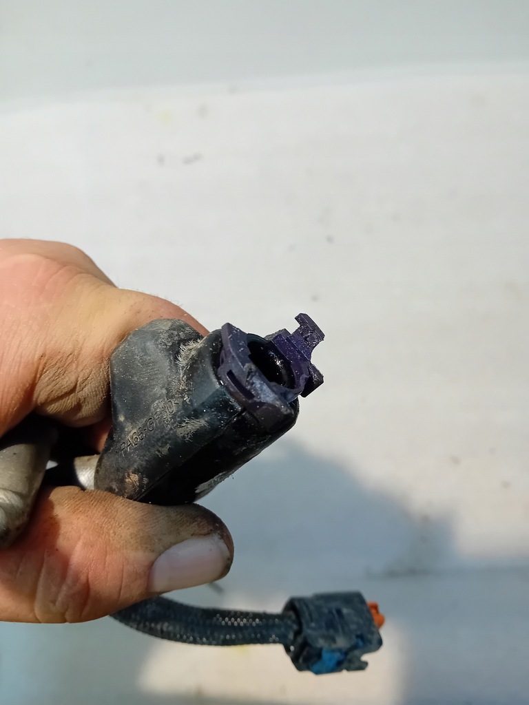 фото №3, Шланг рідина adblue renault trafic iii 204204152r