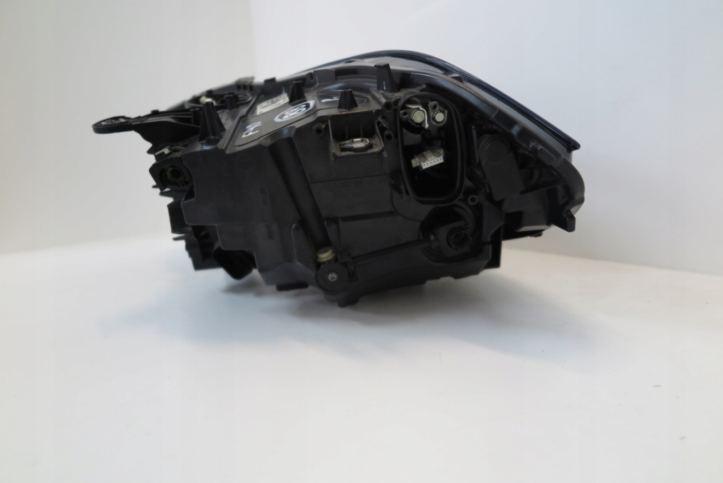 фото №10, Лампа передняя перед правая bmw 1 f40 full led 9482808