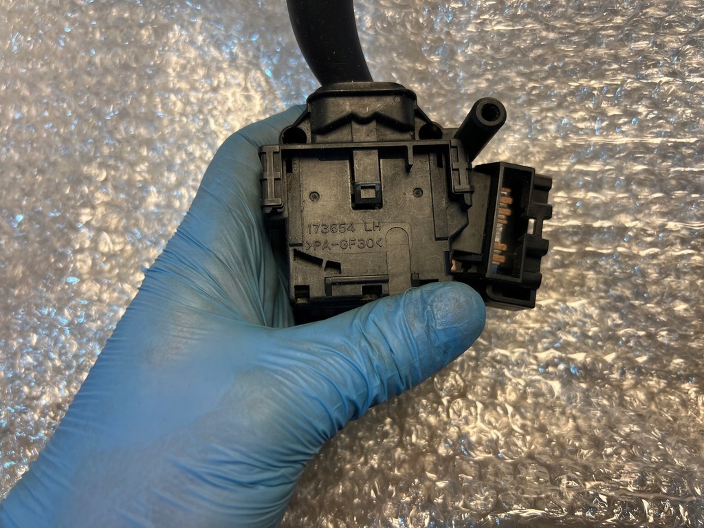 фото №6, Toyota avensis t25 рычаг дворник 84652-05170