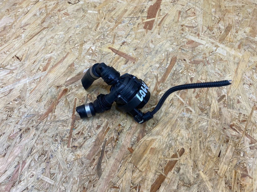 Додаткова насос води bmw f87 f80 f82 mini f56 9484254 Недорого