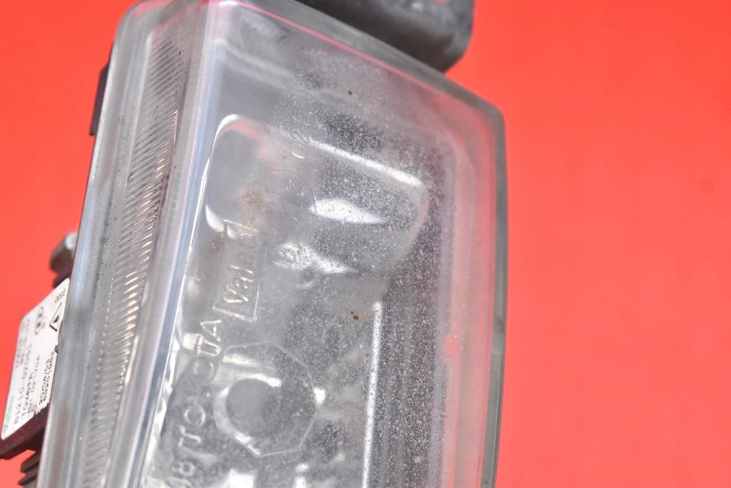 фото №8, Противотуманная фара правый перед передний 8121002051 toyota corolla e12 00-08