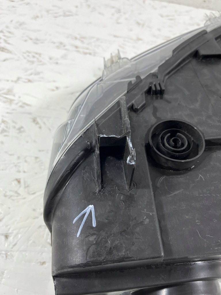 фото №9, Лампа правый перед citroen berlingo iv 4 europa