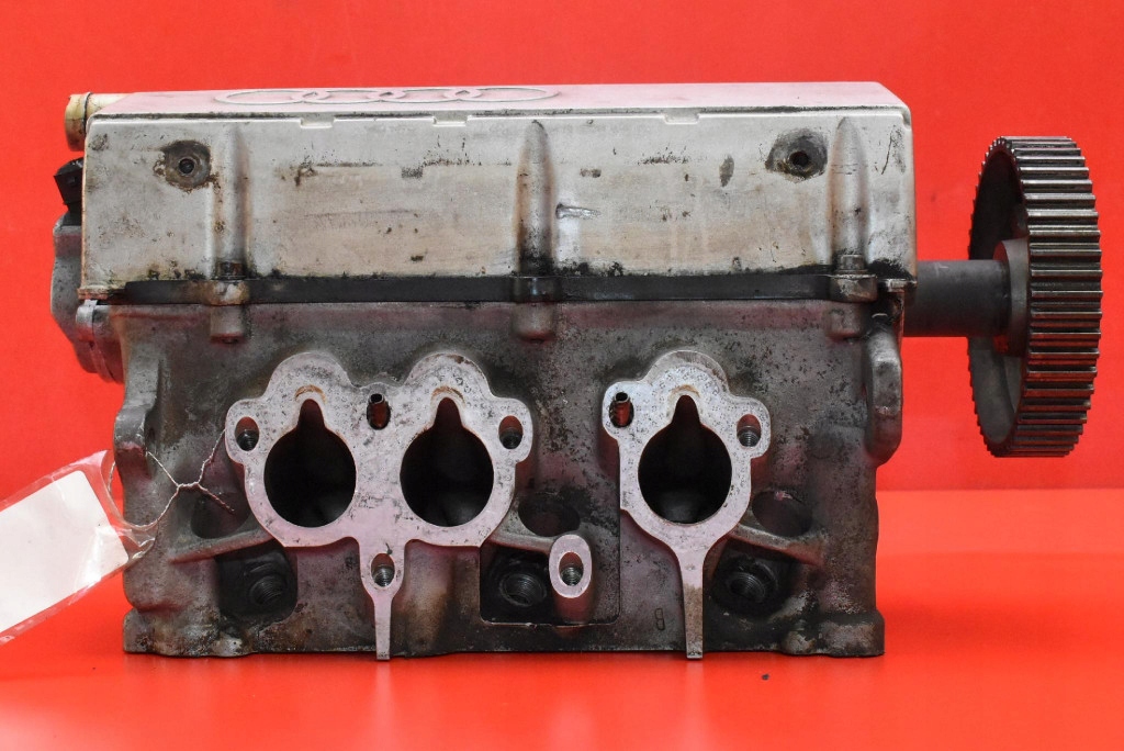 фото №8, Головка двигателя левая 078103373s audi a6 c4 2.6 v6 150 km 94-97