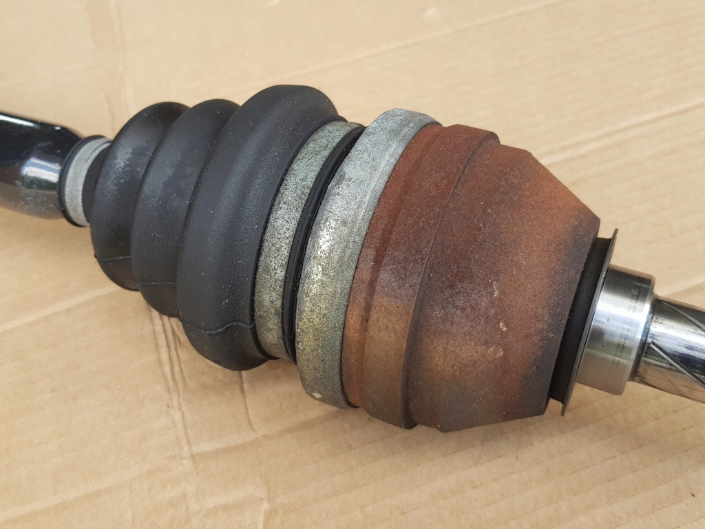 Приводной вал правый  перед opel vectra c signum 1.8 16v 140km z18xer механическая коробка передач исправна в Украине