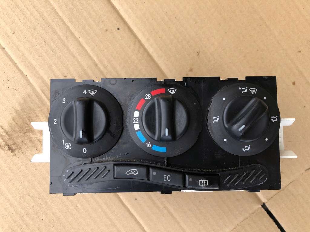 фото №1, Перемикач панель обдув mercedes w168 aklasa