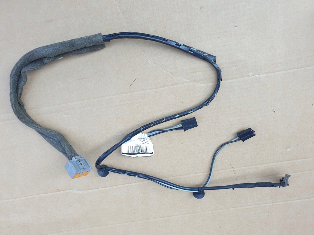 фото №1, Жгут электропроводка консоли центральной volvo c30 оригинальный номер