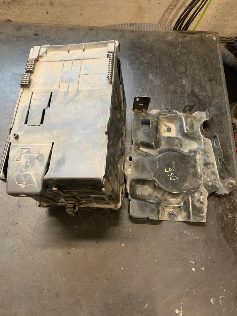 фото №1, Citroen ds5 2.0 hybrid корпус акумулятор