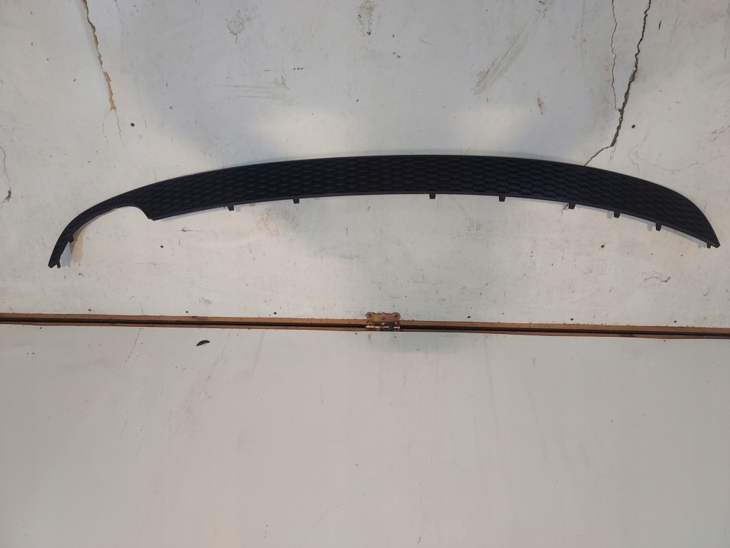 Купити Бампер спойлер audi a5 s-line 8t8 задня plaster стільники