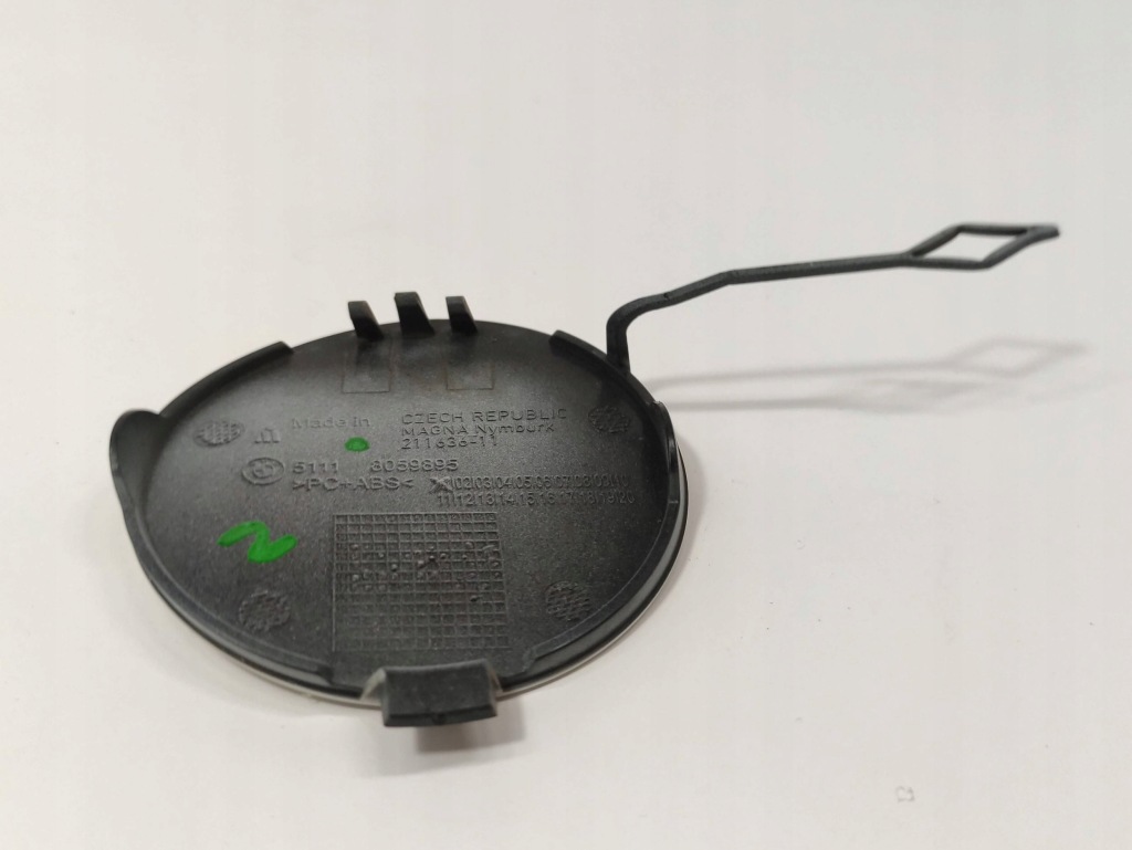 Bmw x1 f48 заглушка фаркоп бампера перед 8059895 в Україні