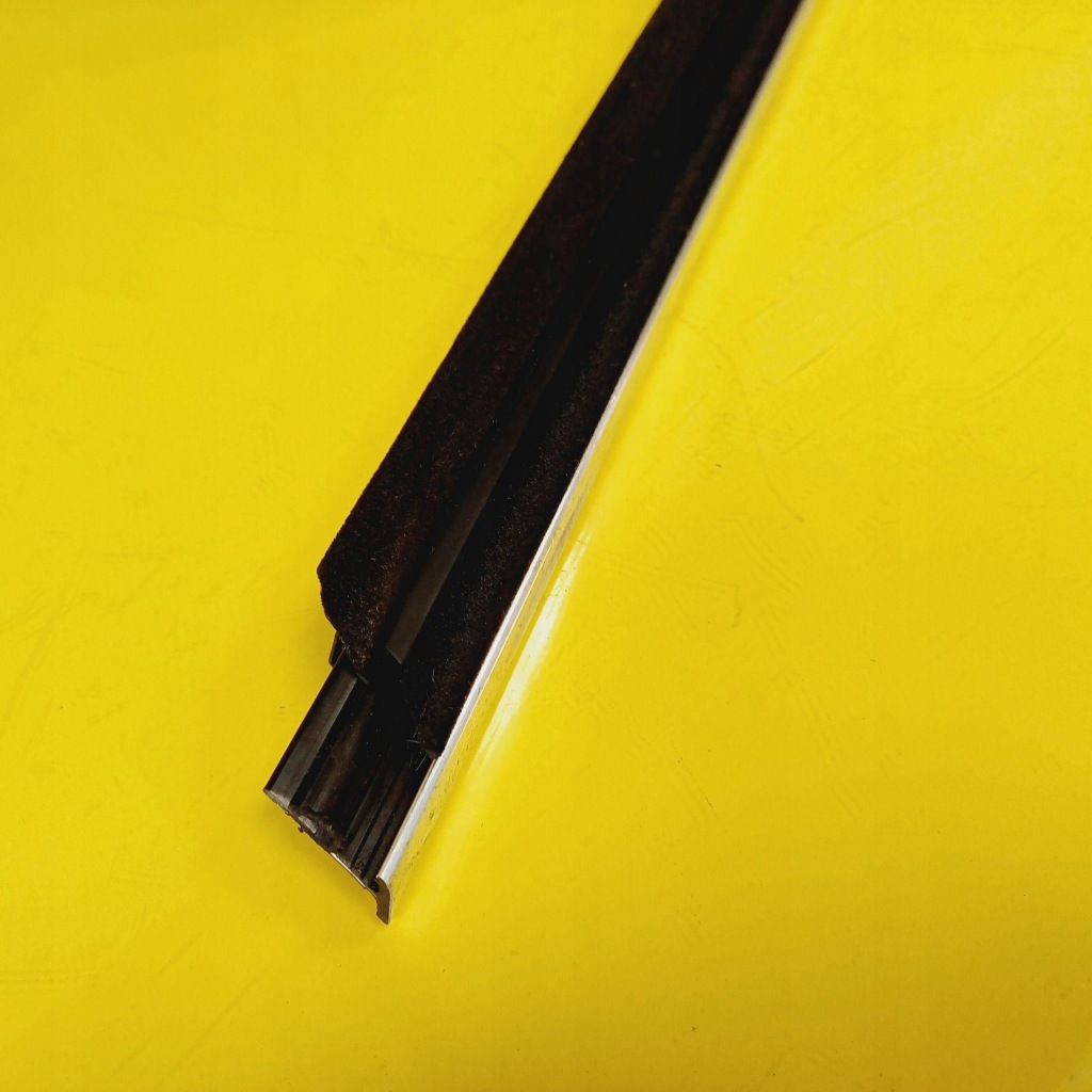 Купить Молдинг уплотнитель левый перед bmw 5 e39 51218185815 nr48