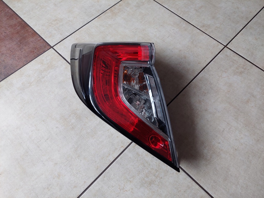 фото №2, Лампа задня - led - honda civic x - hb - 2017