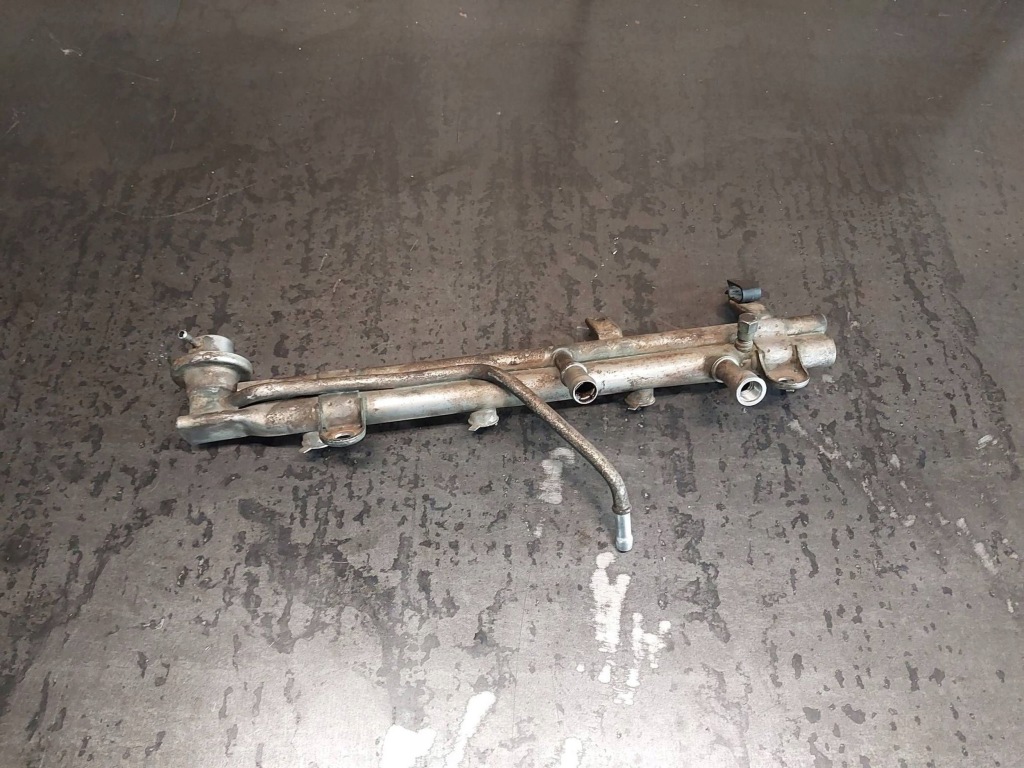 Молдинг впрыскная регулятор bmw 3 e46 318i m43b19 194e1 1743378 0280160503 Киев