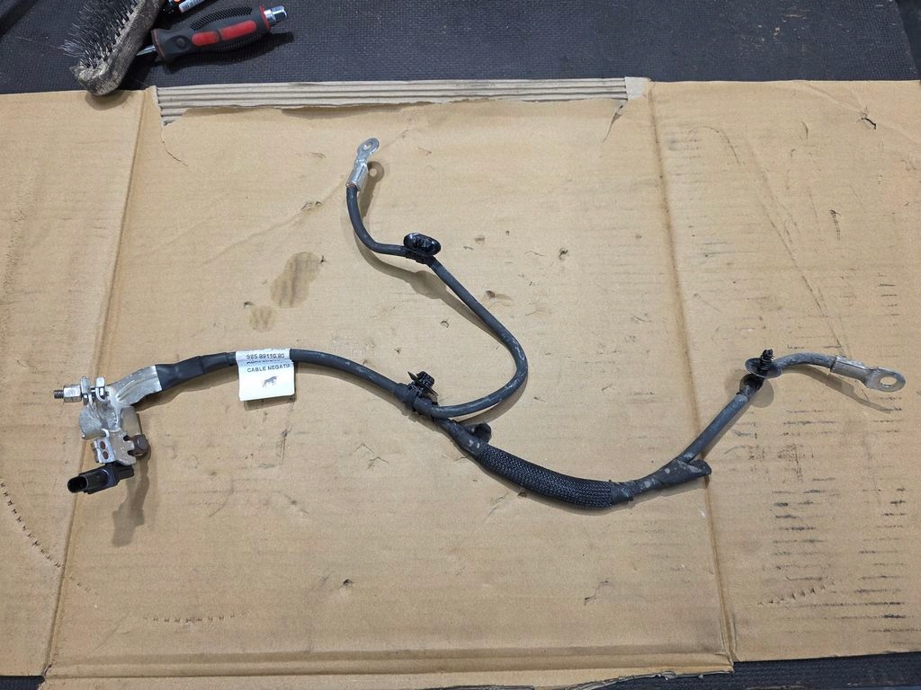 фото №1, Opel astra l шланг массовый кабель клемма 9858911080