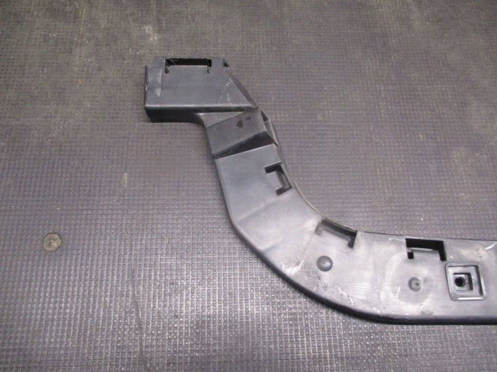 Направляющая бампера левый задняя 30763017 volvo v50 lift 08-12 r. Цена