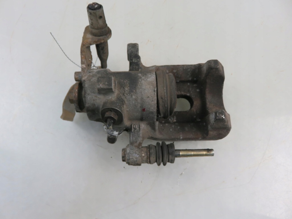 фото №6, Супорт правий задня peugeot 307