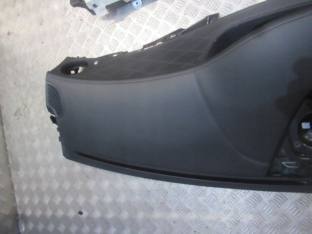 фото №15, Mercedes s-klasa w222 панель приладів консоль ремені подушки безпеки шкіра прострочена orginal