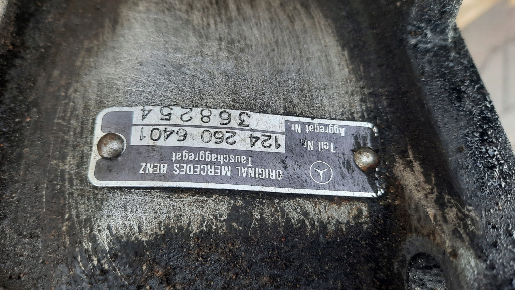 Коробка передач передач 1242606401 mercedes w124 2.5d 113km Доставка