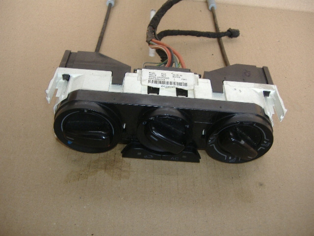 фото №1, Audi a1 8x панель кондиціонера обдув