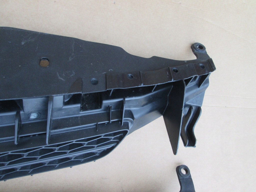 фото №4, Toyota auris i решётка радиатора решётка радиатора перед передняя