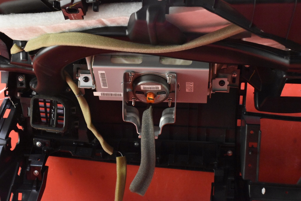 фото №11, Приборная панель приборная консоль приборная панель подушка безопасности eu nissan leaf 1 i ze0 lift 10-17