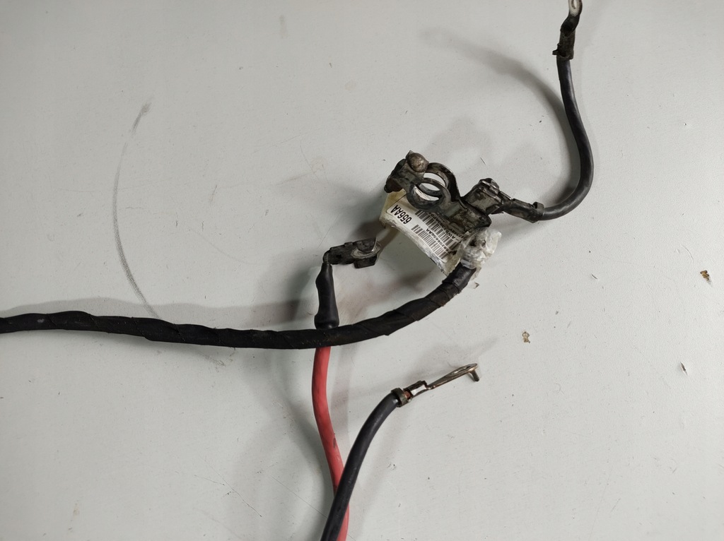 фото №12, Jeep compass 2.2d 13r- клемма аккумулятор